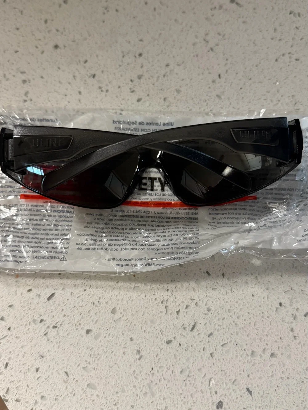Men's Sleek Wrap Sunglasses - Black
